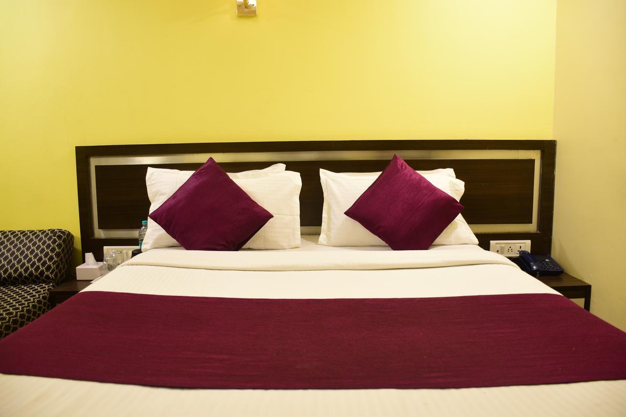 מומביי Hotel K.C Residency מראה חיצוני תמונה