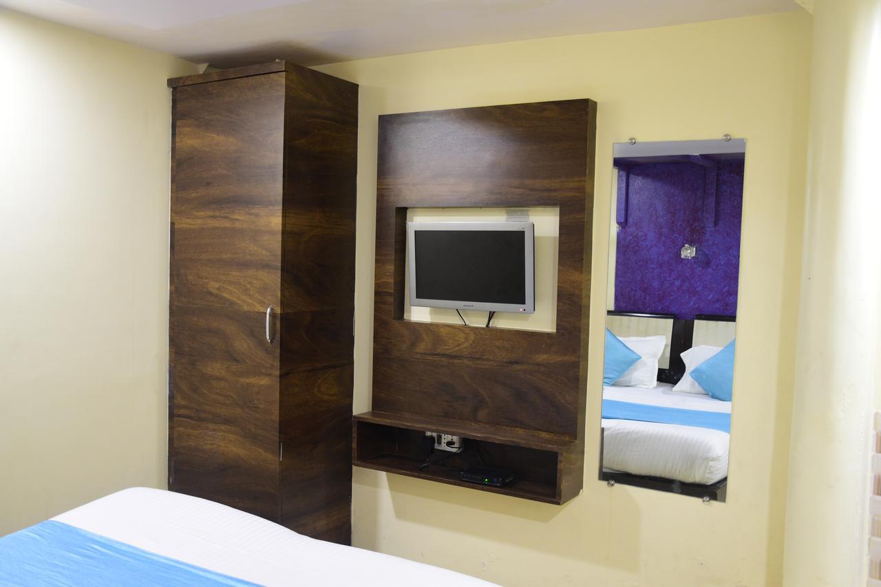 מומביי Hotel K.C Residency מראה חיצוני תמונה
