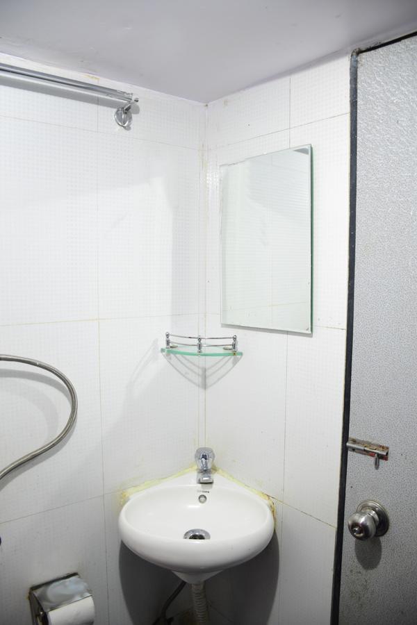 מומביי Hotel K.C Residency מראה חיצוני תמונה